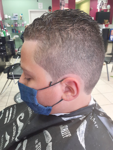 Beauty Salon «Kary Elys Hair Salon», reviews and photos, 111 N 6th St, Conroe, TX 77301, USA