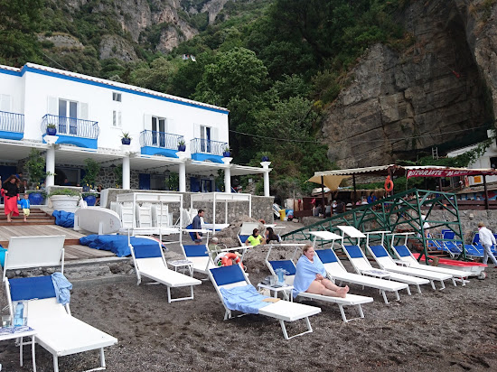 Laurito Beach.