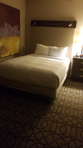 Hotel «Hilton Columbus at Easton», reviews and photos, 3900 Chagrin Dr, Columbus, OH 43219, USA