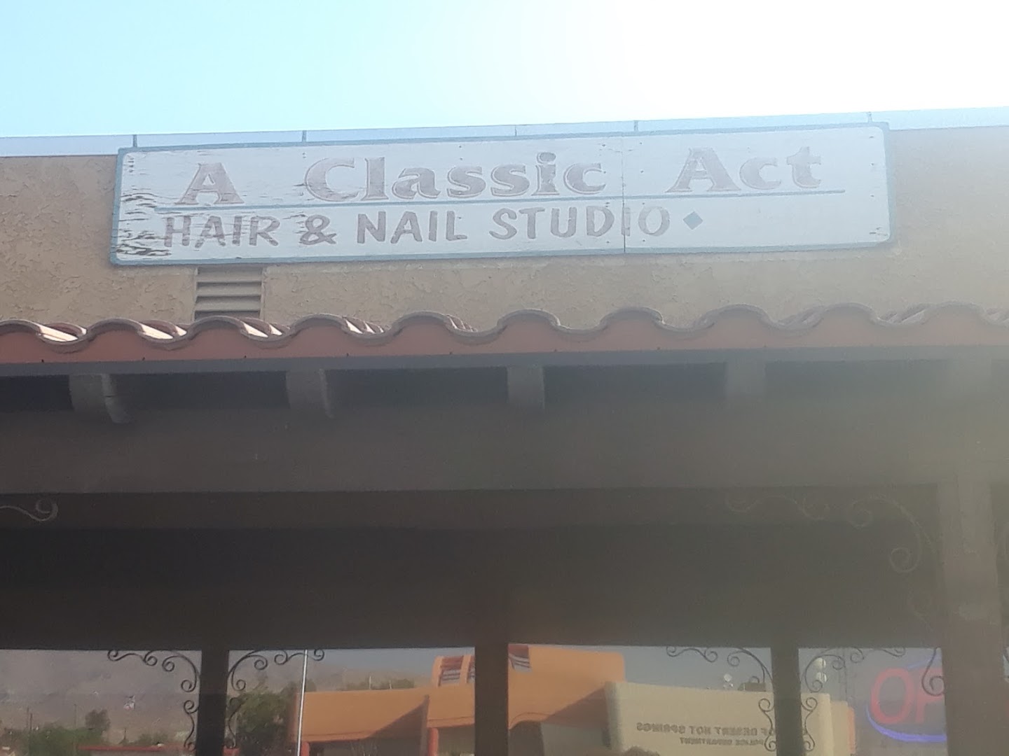 A Classic Act Hair & Nail Studio