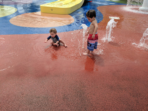 Water Park «Niles Prk District Oasis Waterpark», reviews and photos, 7877 N Milwaukee Ave, Niles, IL 60714, USA