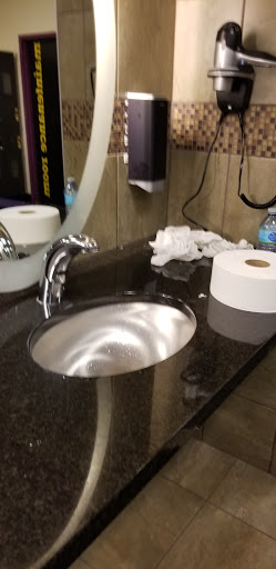 Gym «Planet Fitness - Lawrenceville-Suwanee, GA», reviews and photos, 1404 Lawrenceville-Suwanee Rd, Lawrenceville, GA 30043, USA