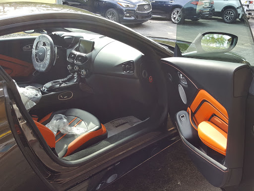 Auto Body Shop «Dayas Custom Auto», reviews and photos, 6650 Kingspointe Pkwy, Orlando, FL 32819, USA