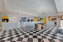 Oaks Fine Cleaners - Photo 2 - Car repair in Houston, TX, Houston