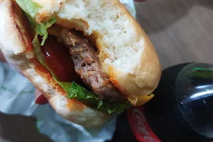 Burger Bangor Lopang image