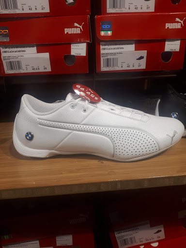 Shoe Store «PUMA», reviews and photos, 5220 Fashion Outlets Way #1180, Rosemont, IL 60018, USA