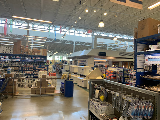 Marine Supply Store «West Marine», reviews and photos, 2401 S Andrews Ave, Fort Lauderdale, FL 33316, USA