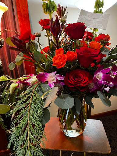 Florist «Post Road English Garden», reviews and photos, 1105 N Post Rd, Indianapolis, IN 46219, USA