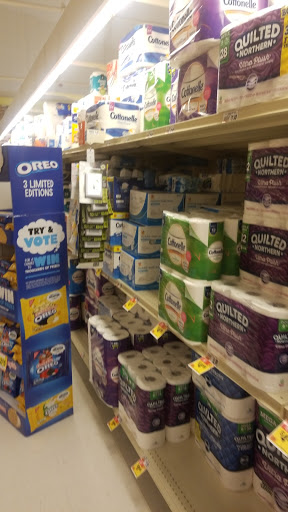 Grocery Store «Peapod by GIANT Food Stores», reviews and photos, 10 E Ridge Pike, Conshohocken, PA 19428, USA