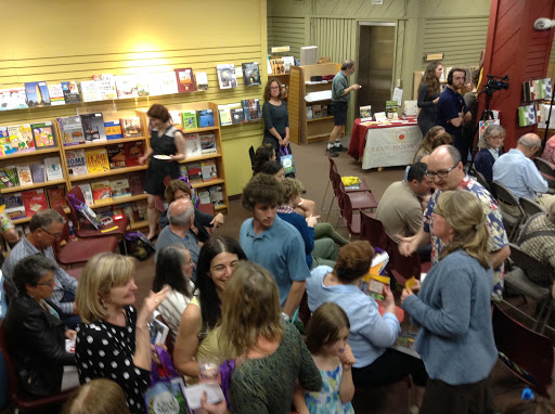 Book Store «Phoenix Books Burlington», reviews and photos, 191 Bank St, Burlington, VT 05401, USA