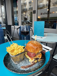 Hamburger du Bistro L'églantine à Paris - n°6