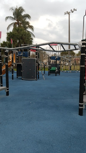 Park «Uleta Park», reviews and photos, 386 NE 169th St, North Miami Beach, FL 33162, USA