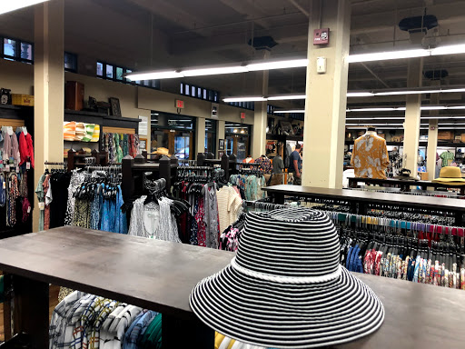 General Store «Mast General Store Knoxville», reviews and photos, 402 S Gay St, Knoxville, TN 37902, USA