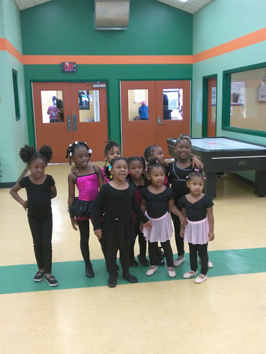 Community Center «Jake Gaither Community Center», reviews and photos, 801 Bragg Dr, Tallahassee, FL 32305, USA