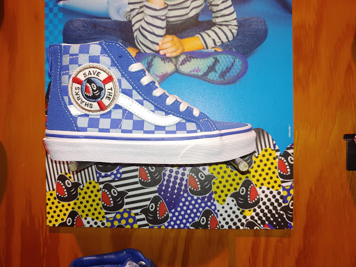 Shoe Store «Vans», reviews and photos, 300 Monticello Ave #121, Norfolk, VA 23510, USA