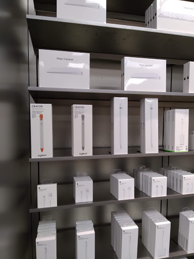 Computer Store «Apple Pasadena», reviews and photos, 54 W Colorado Blvd, Pasadena, CA 91105, USA