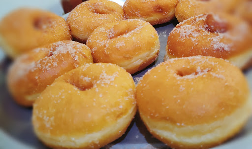 Hot Oven Donuts and Homemade Bakery / โดนัทแฟนซีและเบเกอรี่