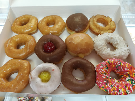 Donut Shop «College Hill Doughnut Co.», reviews and photos, 4618 E Central Ave, Wichita, KS 67208, USA