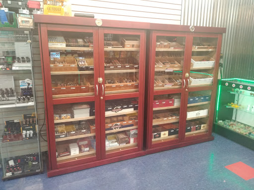 Tobacco Shop «Smoker Friendly», reviews and photos, 5050 S Federal Blvd #29, Englewood, CO 80110, USA