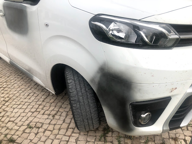 Auto Retoques Lda - Loja de móveis