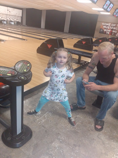 Bowling Alley «Striker Lanes Inc», reviews and photos, 6728 16th St, Berwyn, IL 60402, USA