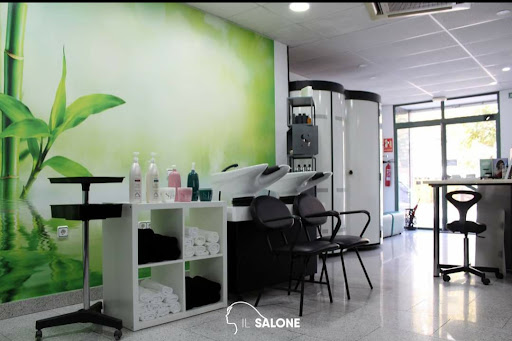 IL Salón e - Peluquería Unisex by Sandra Lera en laguna de Duero, Valladolid