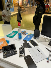 Phone Repair Shop - Photo 7 - Car repair in Wheaton, MD, Washington