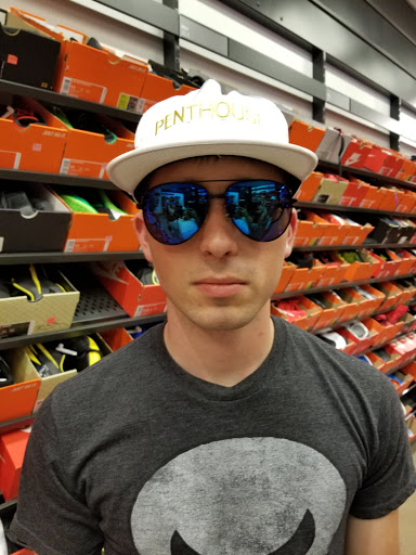 Clothing Store «Nike Factory Store», reviews and photos, 2950 I-20 Frontage Rd #755, Grand Prairie, TX 75052, USA