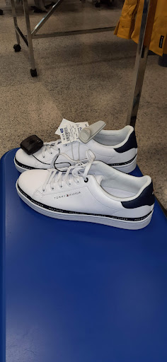 Clothing Store «Ross Dress for Less», reviews and photos, 3129 Market Center Drive, Morrisville, NC 27560, USA