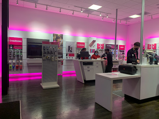 Shopping Mall «Pacific Commons Shopping Center», reviews and photos, 43440 Boscell Rd, Fremont, CA 94538, USA