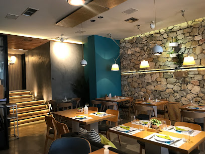 Βόσπορος | Restaurant • Bar - Apollonos 1, Larisa 412 22, Greece