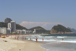 Copacabana Beach'in fotoğrafı düz ve uzun ile birlikte