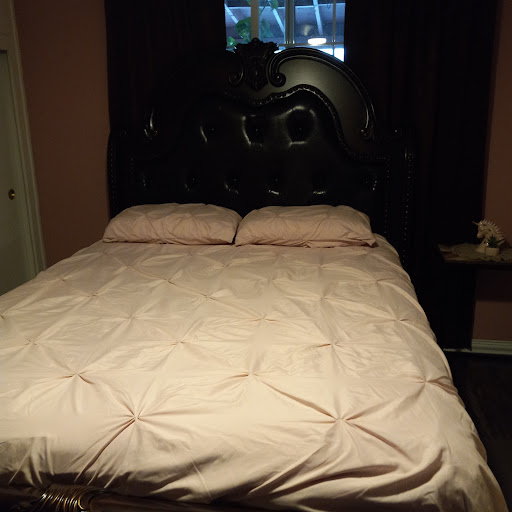 Furniture Store «Aetna Stores», reviews and photos, 708 N Manhattan Pl, Los Angeles, CA 90038, USA