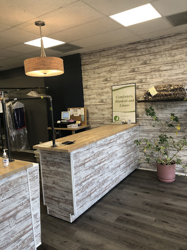 Dry Cleaner «Central Discount Cleaners», reviews and photos, 12230 Harlem Ave, Palos Heights, IL 60463, USA