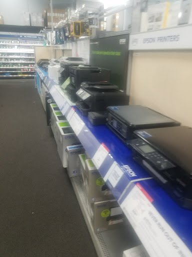 Electronics Store «Best Buy», reviews and photos, 2701 Cherry Ave, Signal Hill, CA 90755, USA