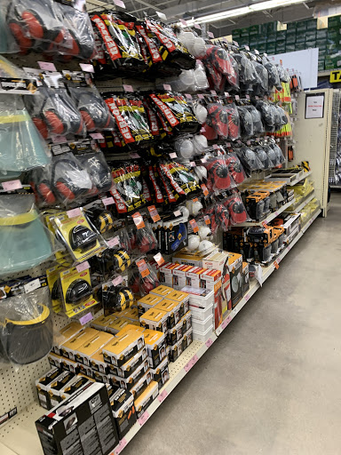 Tool Store «Harbor Freight Tools», reviews and photos, 410 W 49th St #104, Hialeah, FL 33012, USA