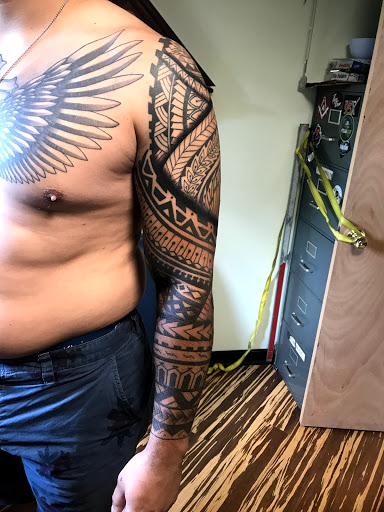 Tattoo Shop «BioGraphix Tattoo Studio», reviews and photos, 147 W Manlius St, East Syracuse, NY 13057, USA