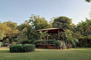 Madhav Smruti Udhyan Municipal Garden image