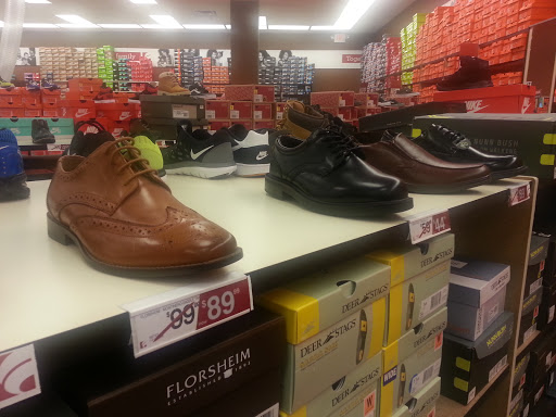 Shoe Store «Famous Footwear», reviews and photos, 1515 US-22 #42, Watchung, NJ 07069, USA