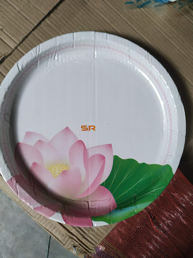 SK Enterprises Paper Plates Display