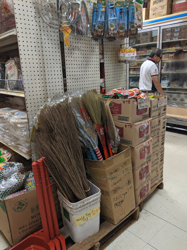 Grocery Store «Delicate Oriental Grocery», reviews and photos, 5394 Kemps River Dr # 110, Virginia Beach, VA 23464, USA