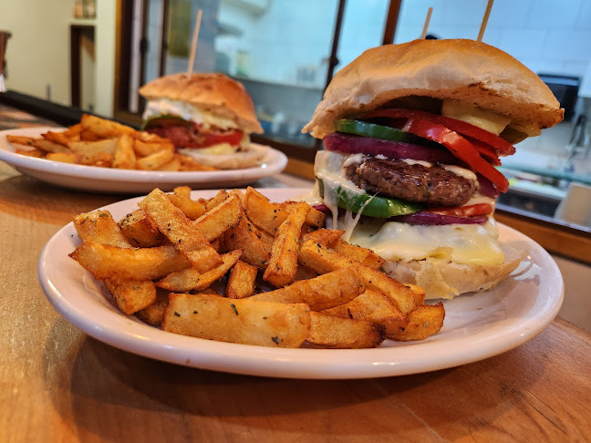 Terraza Rock & Burger - Puerto Aysén