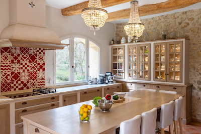 Ateliers Poivre D'Ane, Artisan cuisiniste, Distributeur Lacanche Novy Bora Liebherr Miele, samedi sur RV à Aix-en-Provence
