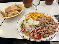 Plats et boissons du Restaurant turc Royal Sandwich à Paris - n°1