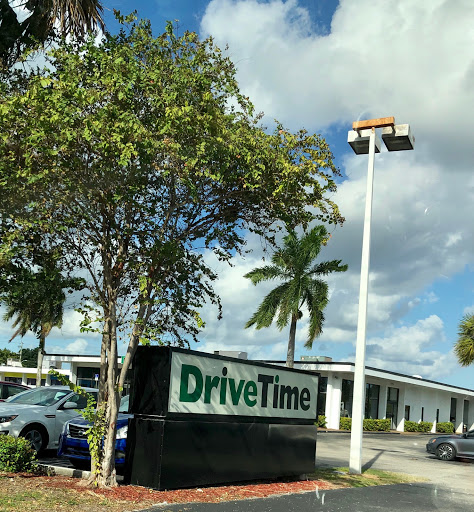 Used Car Dealer «DriveTime Used Cars», reviews and photos, 2300 N State Rd 7, Lauderdale Lakes, FL 33313, USA