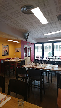 Atmosphère du Restaurant français Ô XIII à Vienne - n°2