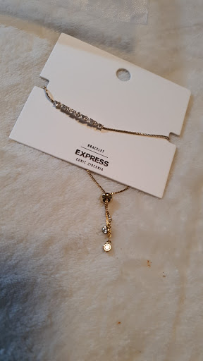 Clothing Store «Express», reviews and photos, 500 16th St, Denver, CO 80202, USA