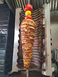 Photo n°52 de RANNOUCH - MEILLEUR SNACK LIBANAIS A PARIS 17E à Paris ()