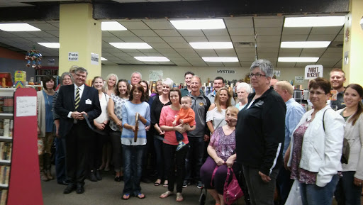 Book Store «Book Trader Tan America», reviews and photos, 217 N 2nd Ave W, Newton, IA 50208, USA