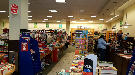 Book Store «Barnes & Noble», reviews and photos, 5959 Triangle Town Blvd, Raleigh, NC 27616, USA